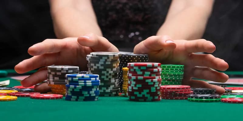 Kinh nghiệm all in trong poker từ các cao thủ tại B52